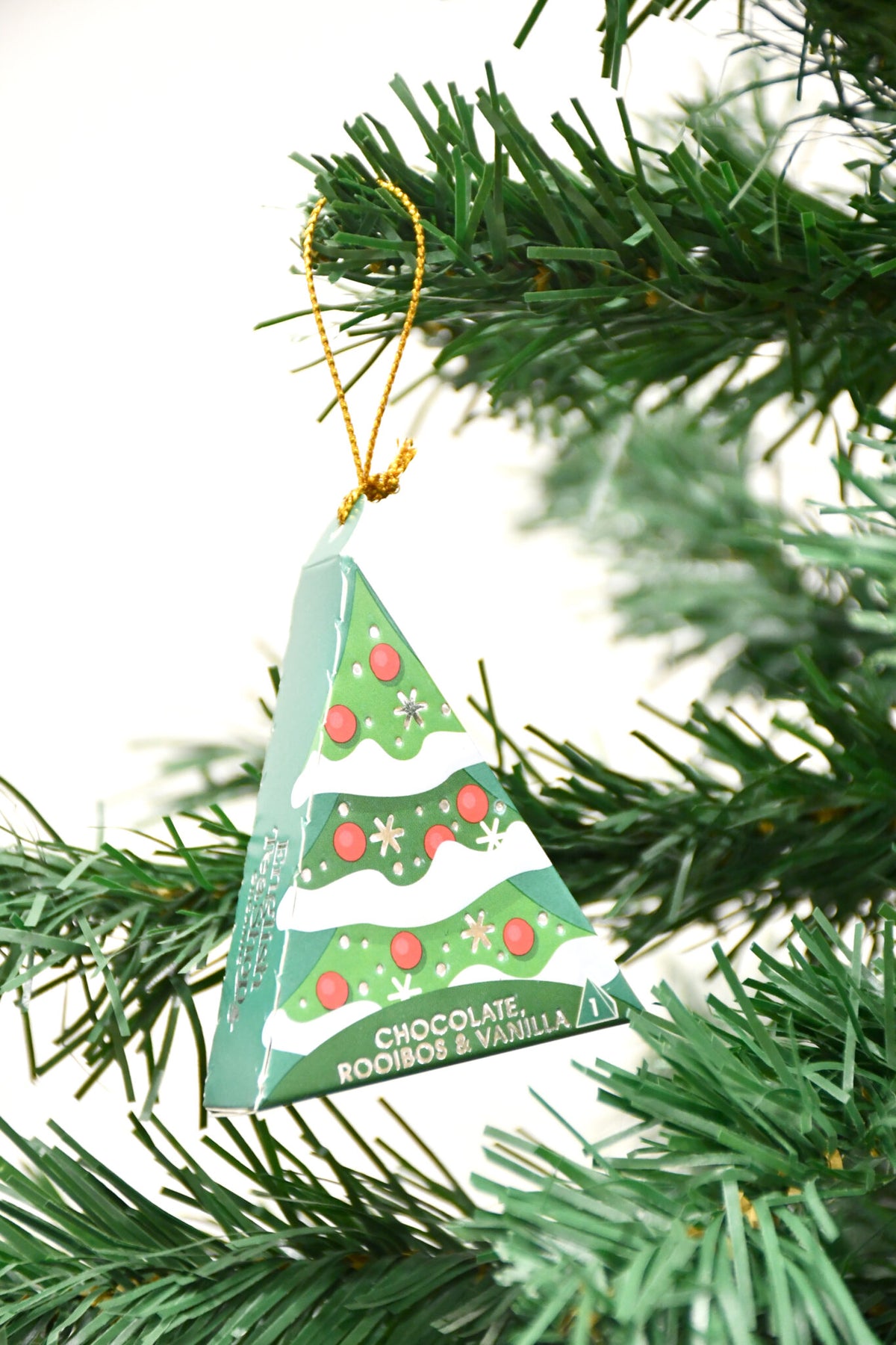 Christmas Tree Collection White Wonders - zestaw 6 piramidek w 6 różnych smakach